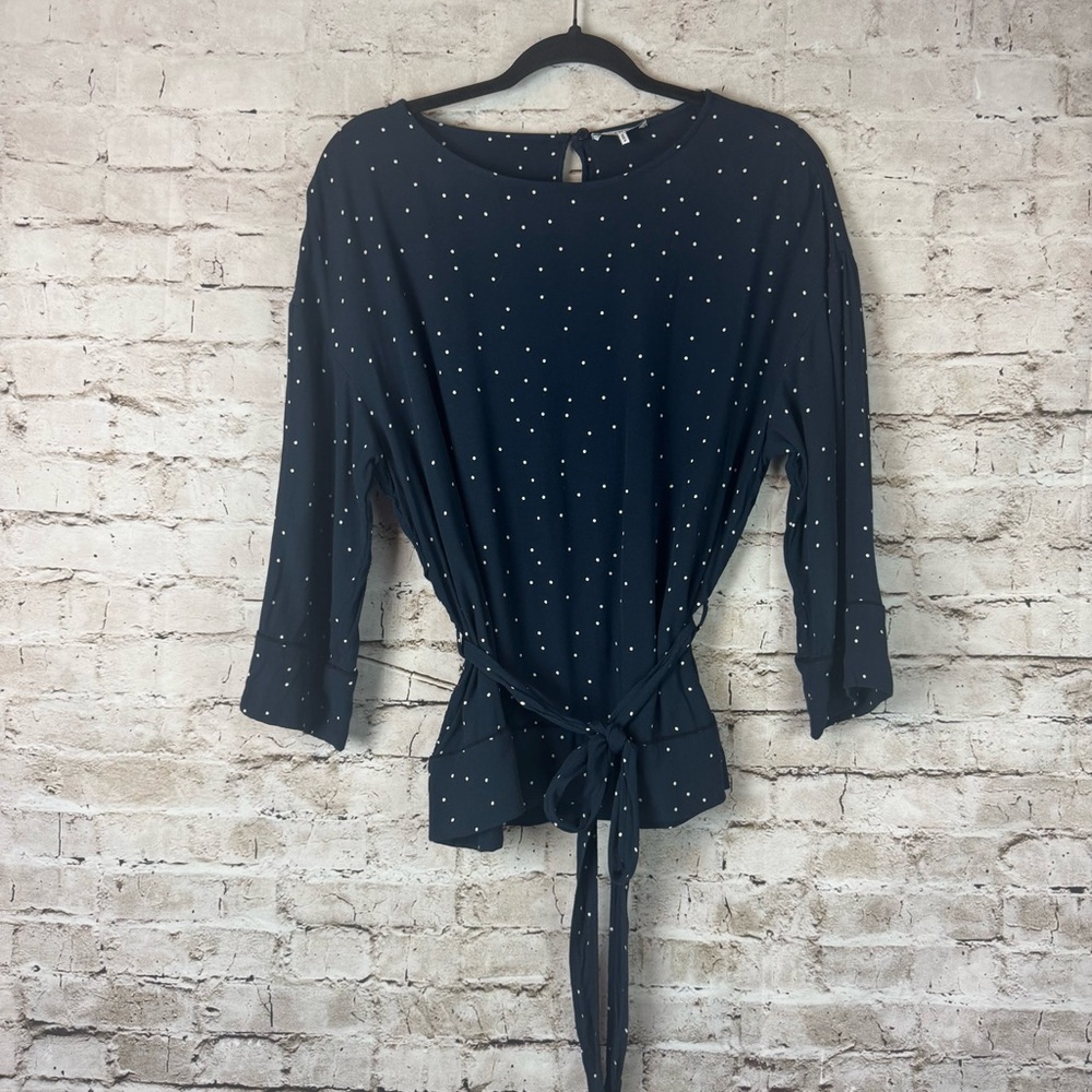 GANNI Women's Size 38 1621 Rosemont Crepe Blouse 3/4 Sleeve Navy White Pin Dots - Picture 1 of 8